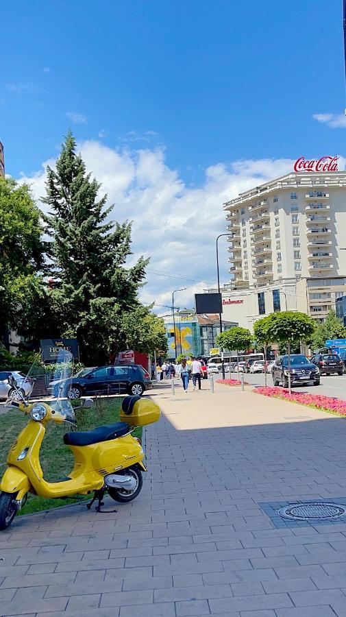 Downtown Apartments Pristina Eksteriør billede